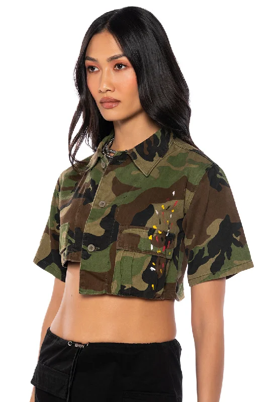 MY WAY BUTTON DOWN CAMO CROP TOP