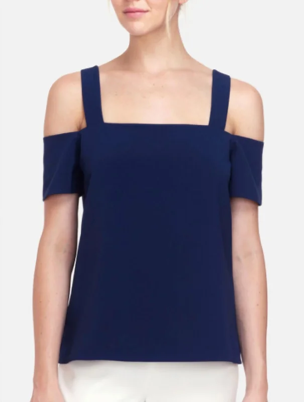 Ava Cold Shoulder Top In Navy