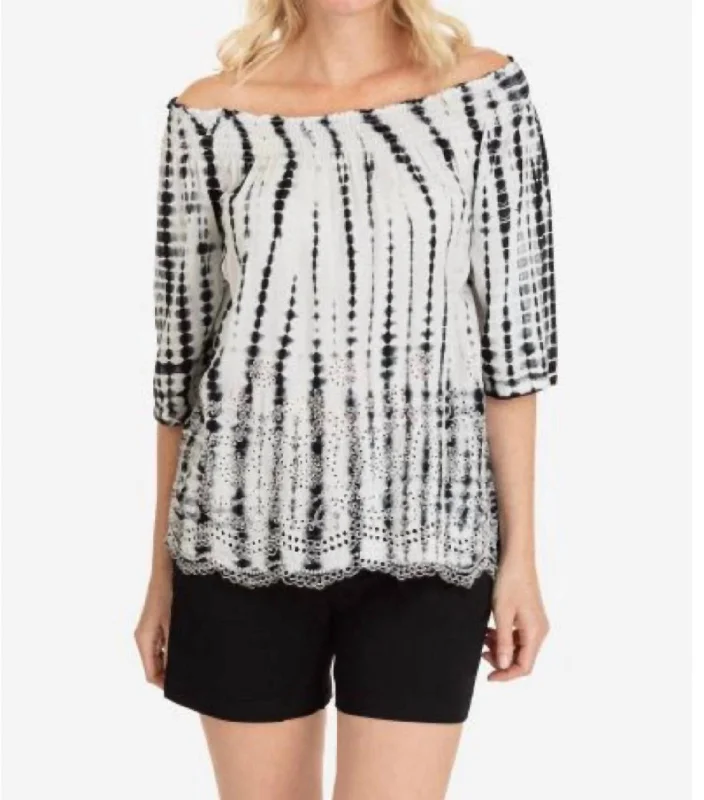 Embroidered On/off Shoulder Top In Black/white