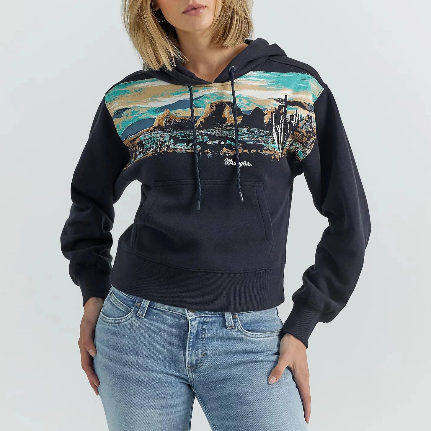 Wrangler Retro Women's Landscape Graphic Hoodie in Dark Navy